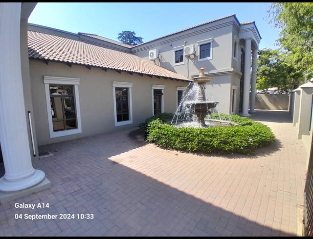 2,000M² BUILDING FOR SALE IN MID TOWN